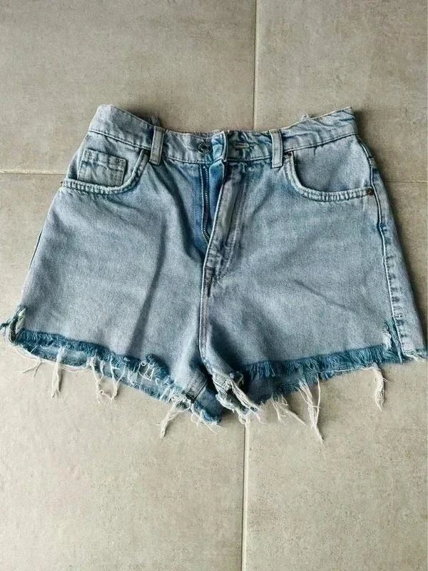 Short femme Pull&Bear bleu taille 34